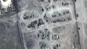 Rusia adună trupe în est, arată imaginile din satelit

