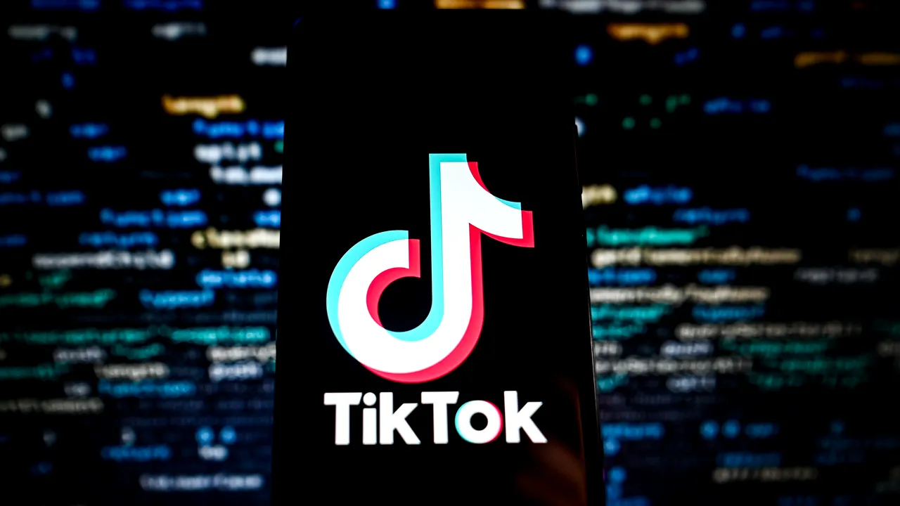 Platforma TikTok, dată în judecată de părinţii unor adolescenţi care ar fi murit în urma unor provocări