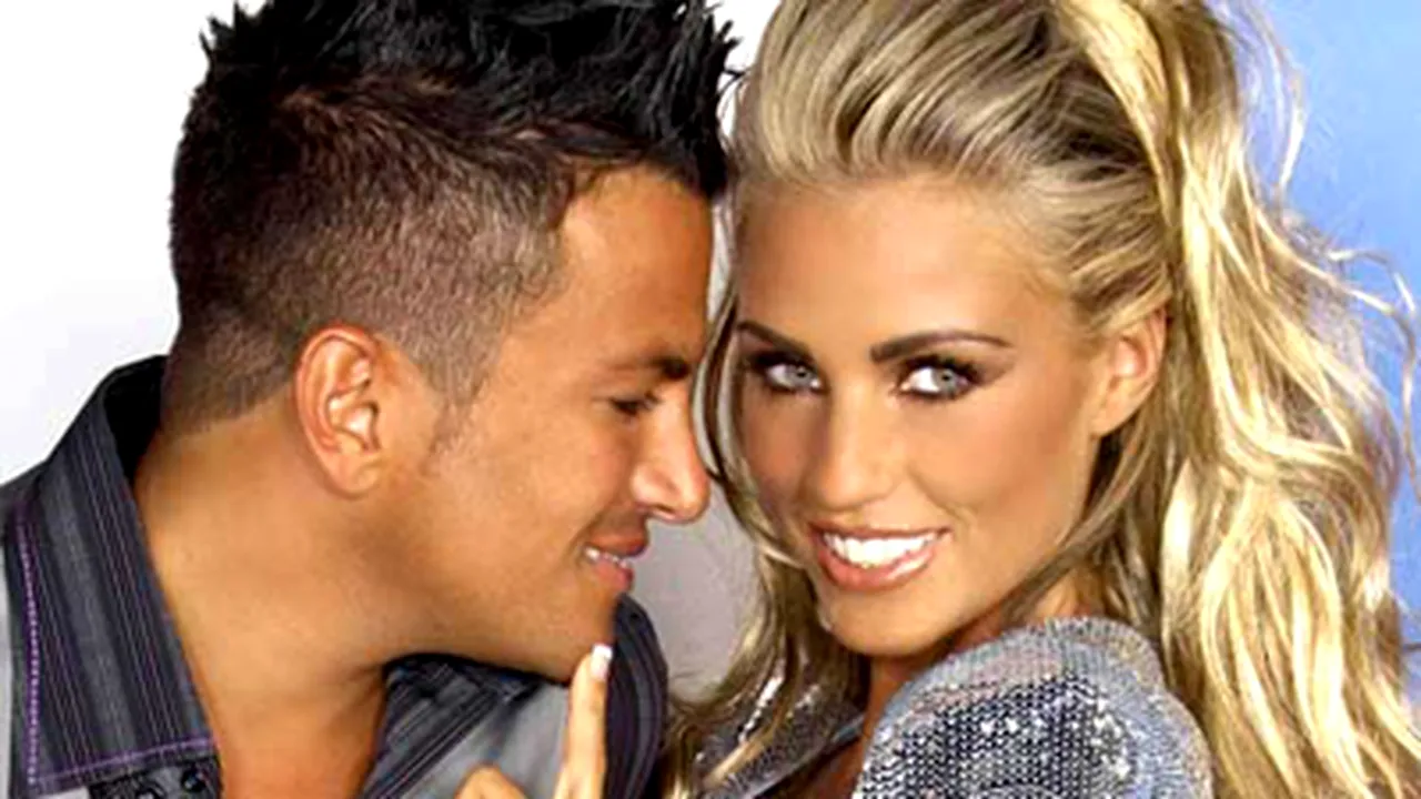 Katie Price şi Peter Andre au divorţat