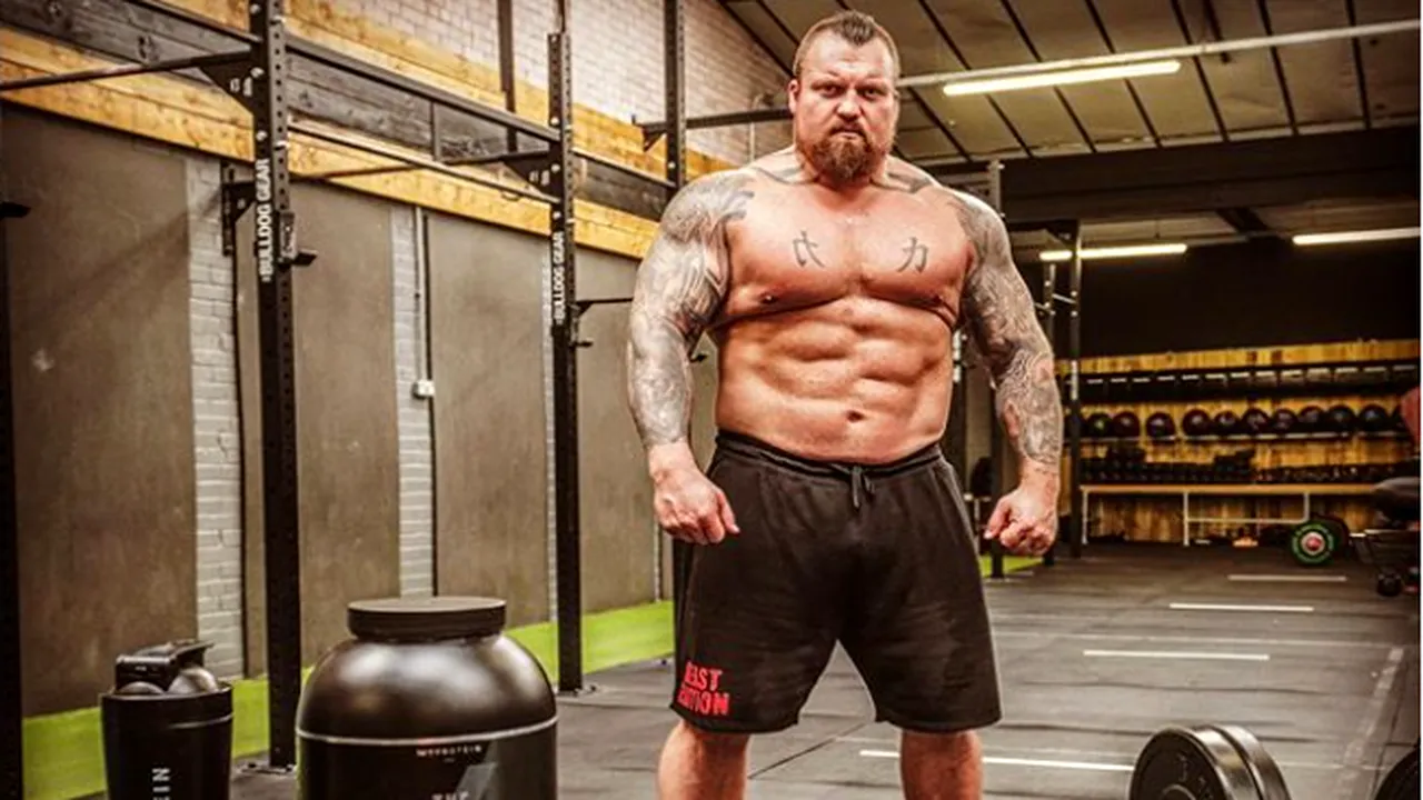 Cum să slăbeşti mâncând 7000 de calorii? Eddie Hall se pregăteşte să înfrunte Muntele din „Game of Thrones”