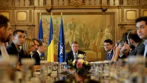 Consultări la Cotroceni privind securitatea naţională: PSD vrea să participe la elaborarea celor trei legi, PNL se opune acestei variante, iar minorităţile agreează propunerea preşedintelui - VIDEO