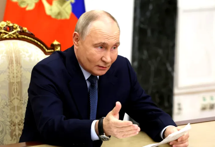 Putin este pregătit pentru discuţii cu Ucraina „fără condiţii prealabile”, susţine Kremlinul
