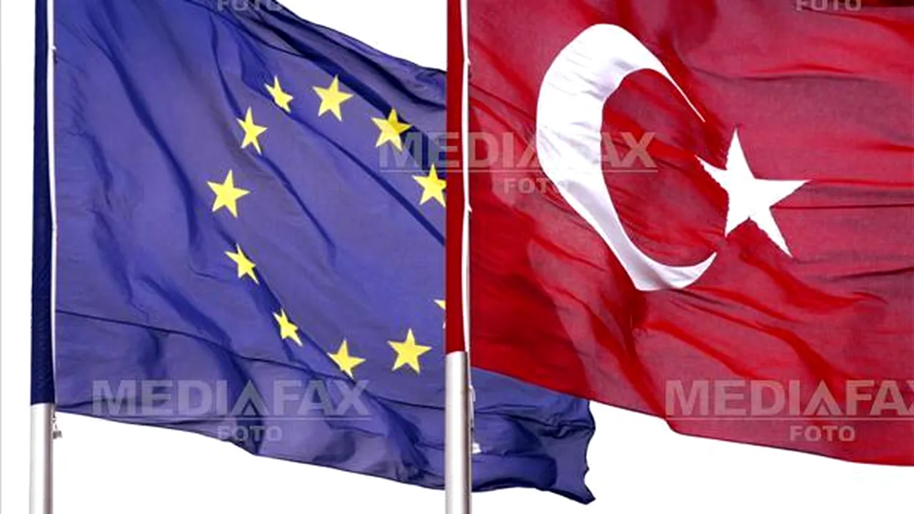 Bloomberg: UE vrea avansarea relaţiilor cu Turcia, dar evită tema integrării 