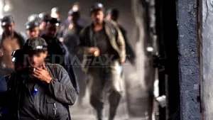 Negocierile minerilor protestatari au eşuat. 550 de ortaci de la trei mine sunt în subteran