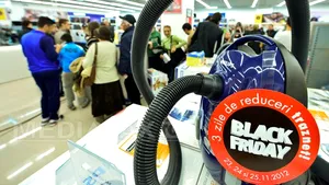 BLACK FRIDAY 2014: 4,7 milioane de români aşteaptă Vinerea Neagră. Ce conţin listele de cumpărături