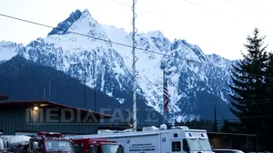 Peste 100 de oameni rămân dispăruţi în urma alunecării de teren din statul american Washington