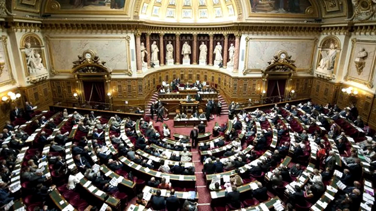 Senatul Franţei a respins un plan de anulare totală a restricţiilor pe piaţa muncii impuse românilor