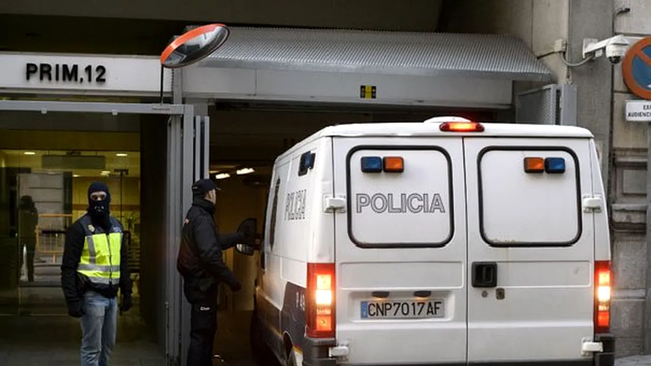Reţea mafiotă care exploata muncitori agricoli de origine română în Spania, anihilată de poliţie