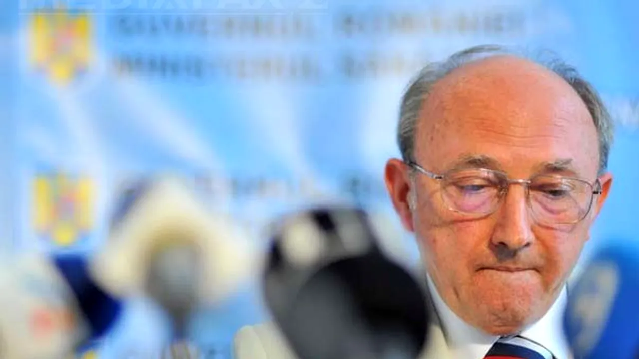 Ministrul Sănătăţii a RETRAS din dezbatere PROIECTUL LEGII SĂNĂTĂŢII, după ce Băsescu a cerut public acest lucru