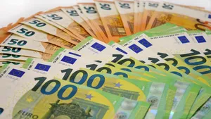 Un pensionar de 90 de ani a renunțat la 10 milioane de euro pentru ca zeci de oameni să aibă o locuință