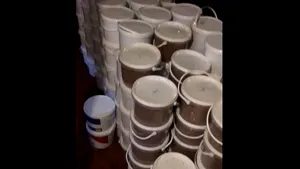 Tânăr din Bucureşti, reţinut după ce a fost depistat cu o cantitate IMPRESIONANTĂ de tutun de contrabandă | VIDEO