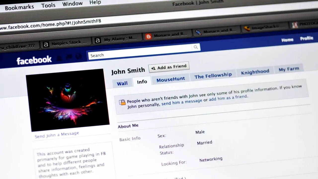 Facebook a făcut curat: 7 milioane de postări false despre Covid au fost şterse