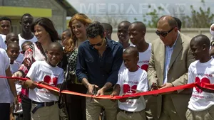 Cântăreţul Marc Anthony va inaugura un al doilea orfelinat în America Latină