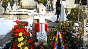 Ministerul Apărării, obligat să dea dovezi despre înhumărea soţilor Ceauşescu