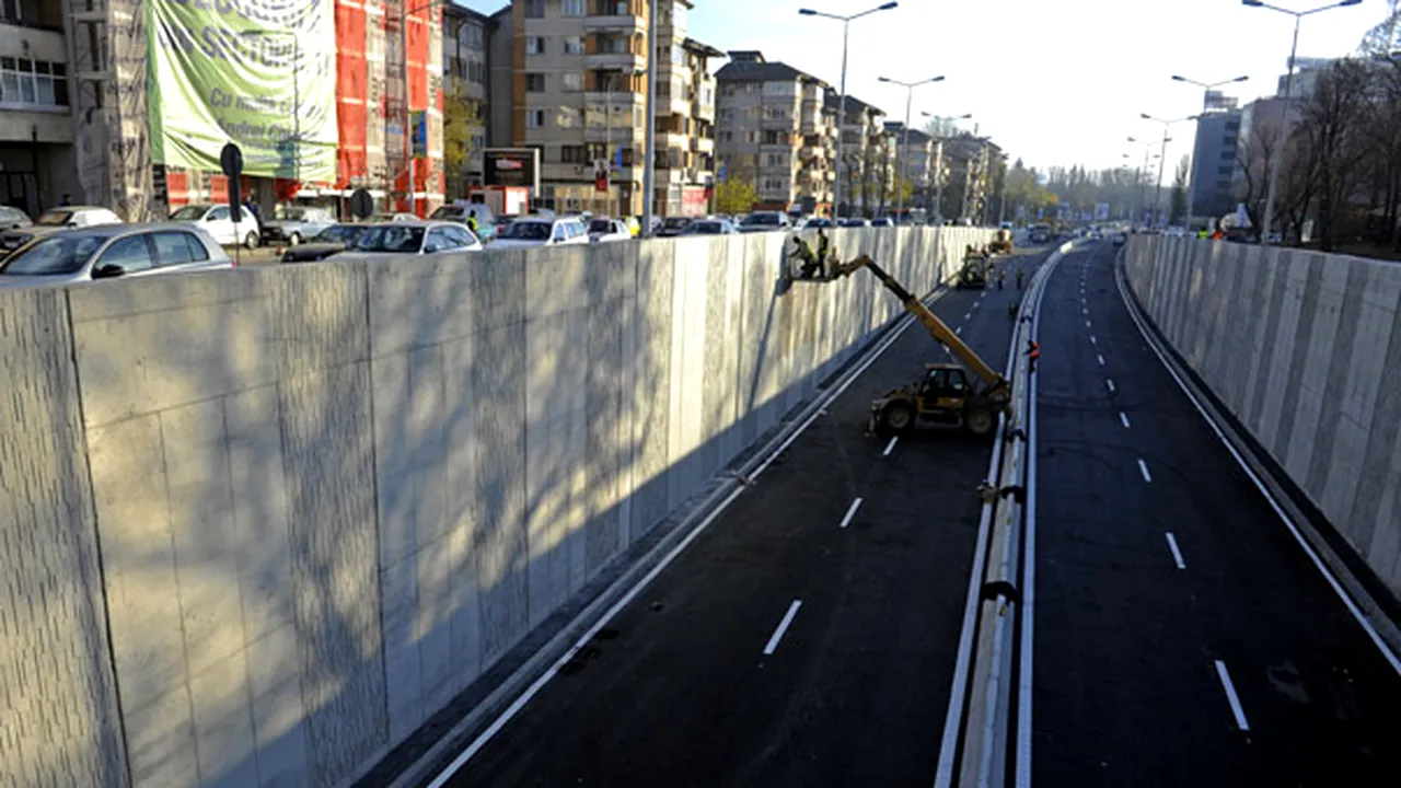 Pasajul Băneasa va fi redeschis, inaugurarea are loc vineri în prezenţa lui Boc şi a lui Berceanu