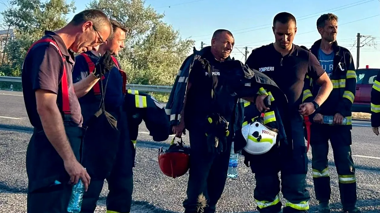 Incendiul de pe platforma Oltchim: Nu mai există focare active