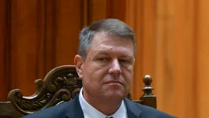 Iohannis: Am disponibilitatea de a media teme sensibile, precum legea securităţii cibernetice