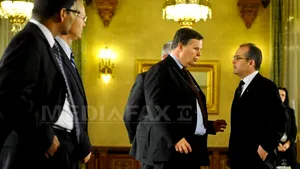 FMI este de acord cu eventuale majorări ulterioare de salarii şi pensii în 2012