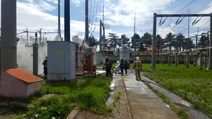 GALERIE FOTO, VIDEO Trei INCENDII au izbucnit concomitent la Botoşani/ Incendiile au fost lichidate