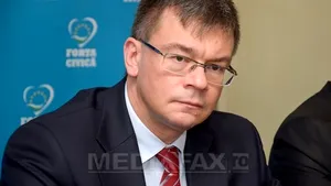 O nouă alianţă DA: Ungureanu şi Pavelescu au semnat protocolul de înfiinţare a Alianţei Dreptate şi Adevăr