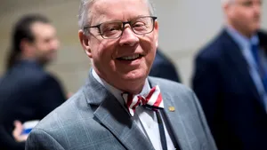 Primul deces din cauza coronavirusului al unui membru din Congresul SUA
