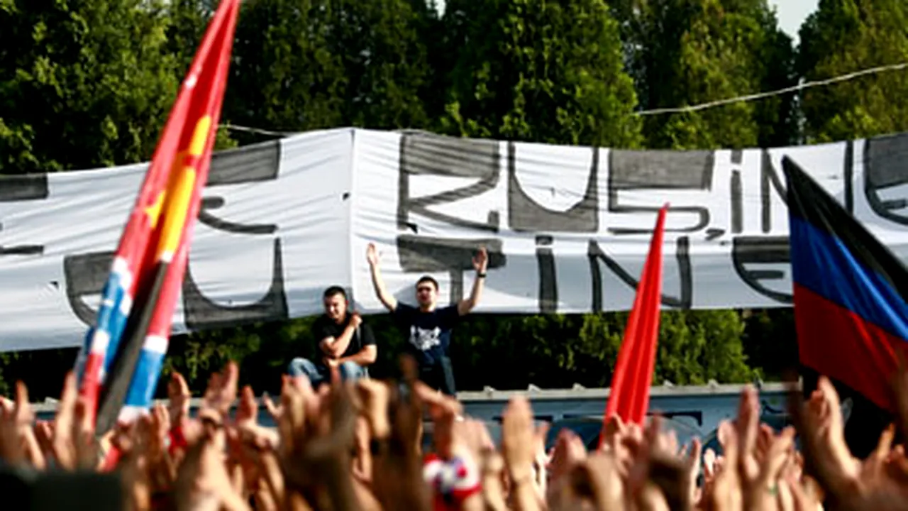 Fani stelişti au protestat în faţa stadionului Steaua