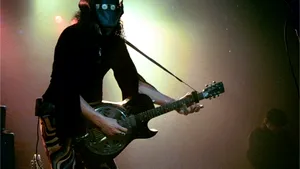 Chitaristul de blues-rock Eric Sardinas concertează la Bucureşti (Video)