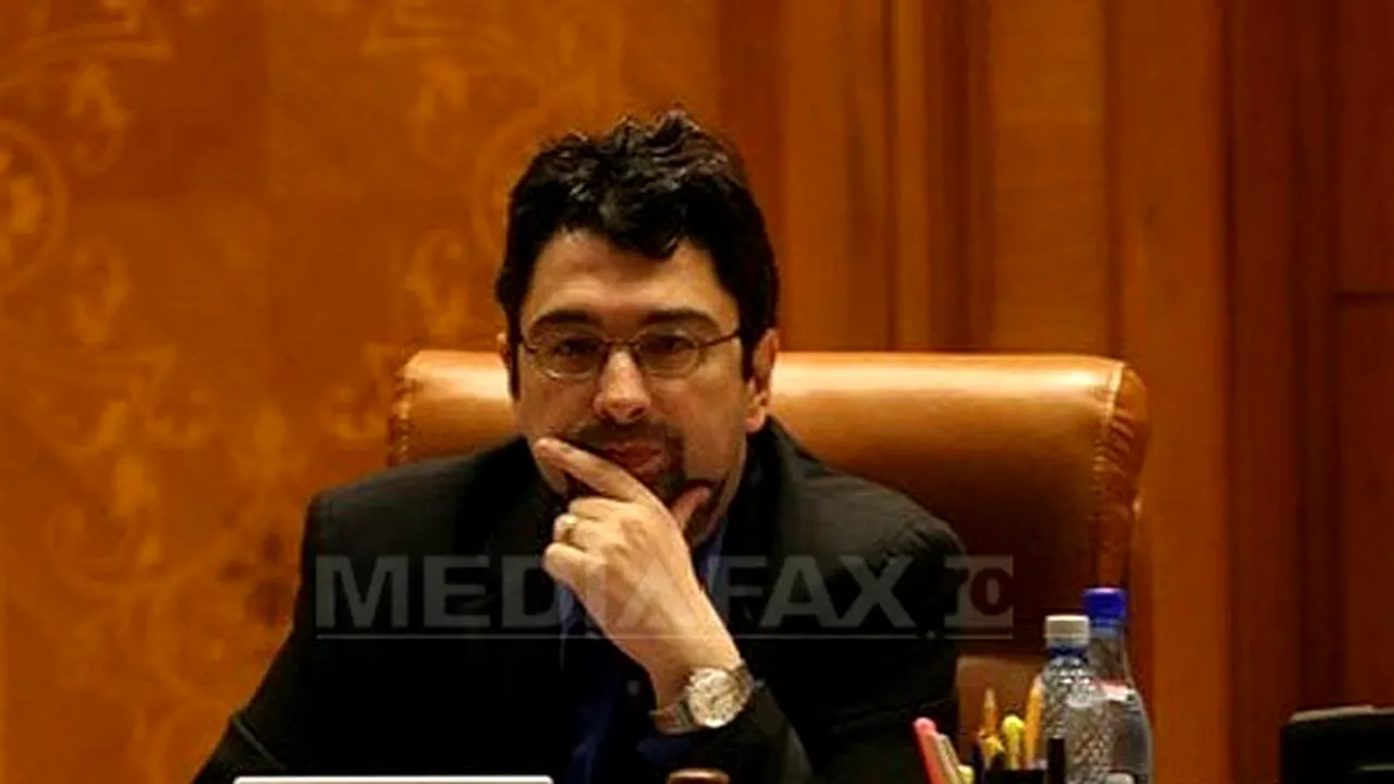 Voinescu: De miercuri, gestionarea treburilor României trebuie făcută de o echipă serios împrospătată