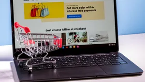 Pandemia a dus online-ul la cota de 9% din vânzările de retail, în urcare de la 7% în 2019