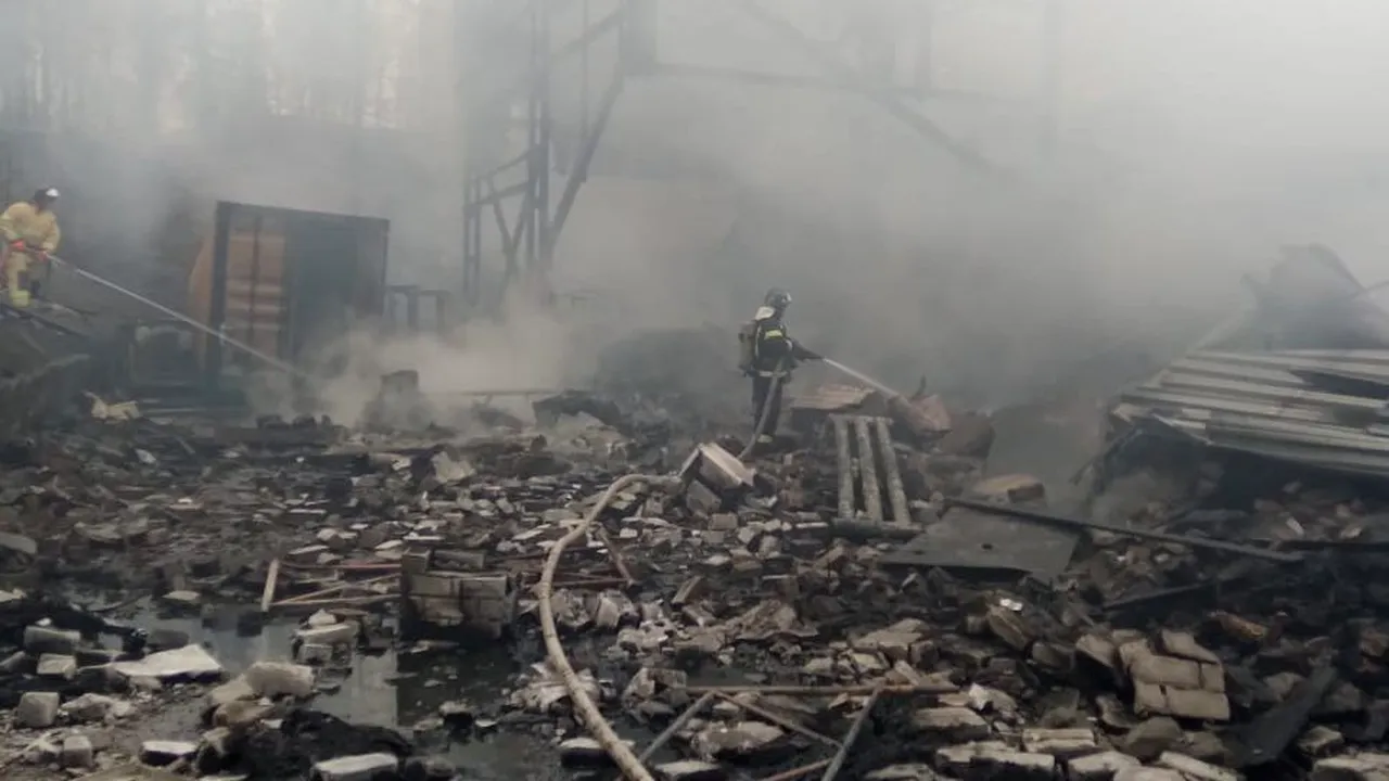 Circa 16 morţi în urma unui explozii într-o fabrică de armament din Rusia 
