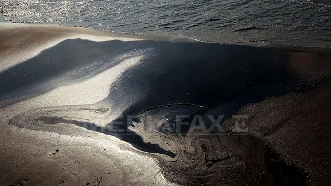 Dispozitivul de colectare a petrolului a fost reinstalat în Golful Mexic