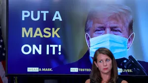 Trump îndeamnă pe americani să poarte mască pe măsură ce numărul de cazuri creşte. „Cred că măştile sunt bune”