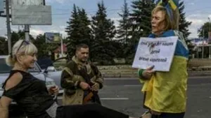 MĂRTURIILE unei femei torturate în plin centrul Doneţkului pentru că era susţinătoarea Kievului - M-am gândit: Slavă Domnului, voi fi pur şi simplu ucisă