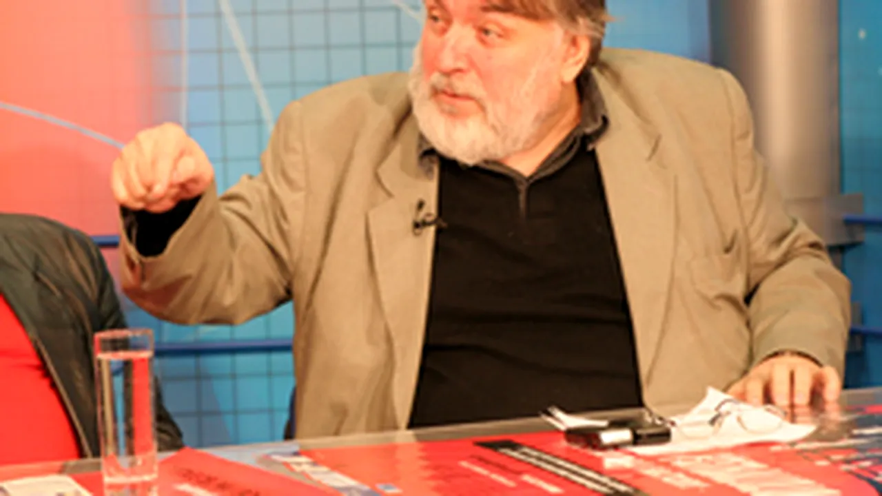 Adrian Păunescu, pe lista profesorilor ce predau la 