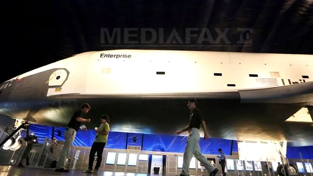 Naveta spaţială Enterprise, expusă în public la New York - FOTO