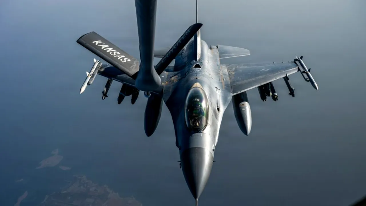 Mesaj nou RO-Alert în Tulcea, privind posibilitatea căderii unor obiecte din spațiul aerian. MApN: Două avioane F-16 au fost ridicate de urgență