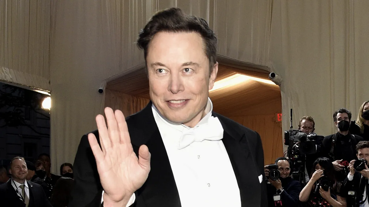 Kremlinul salută planul de pace propus de Elon Musk, criticat vehement de Kiev