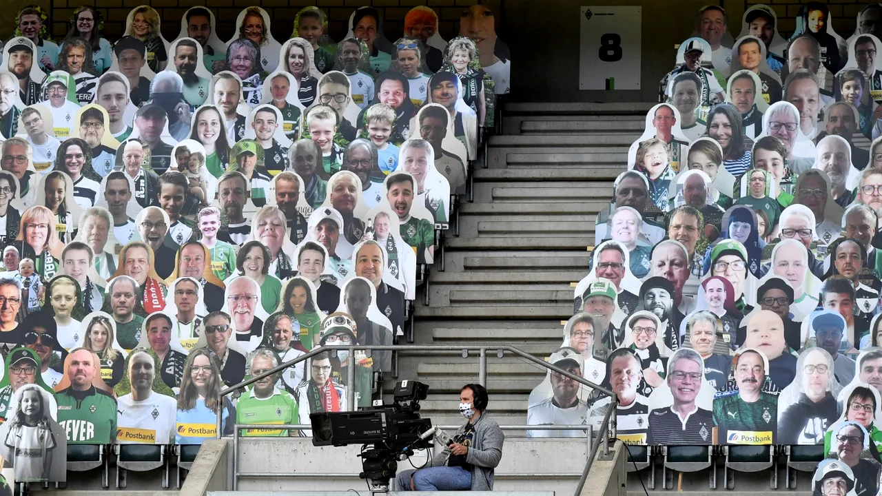 Cum a procedat un cameraman din Germania pentru a respecta regulile de distanţare pe un stadion gol 