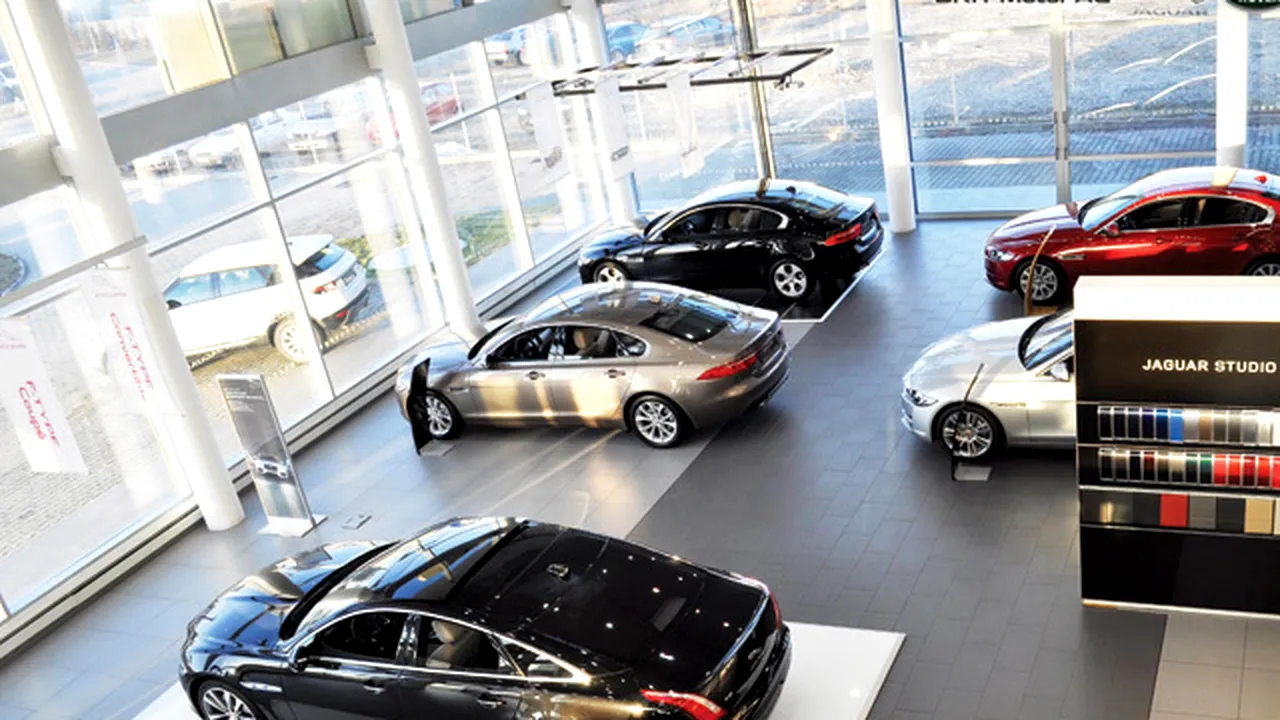 CONCEDIERI MASIVE: Jaguar Land Rover elimină mii de locuri de muncă pe fondul declinului motorinei