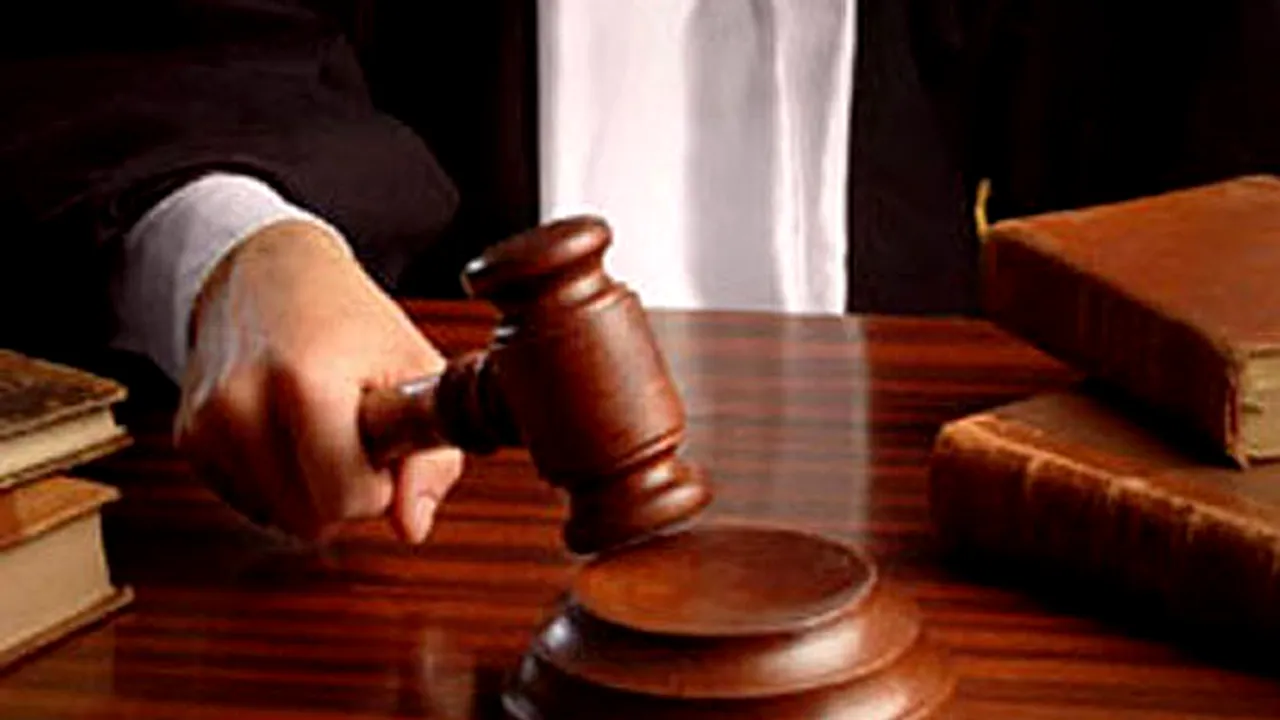 Decanul Baroului Alba, acuzat că a ajutat în infracţiuni un om de afaceri, cercetat în libertate