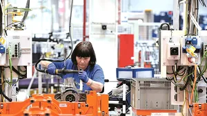 Ford România aduce un al doilea model la Craiova. Americanii vor urca spre 300.000 de maşini asamblate anual şi se pregătesc să depăşească Automobile Dacia