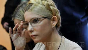 Timoşenko refuză să fie examinată de personalul medical al închisorii, deşi starea ei se agravează