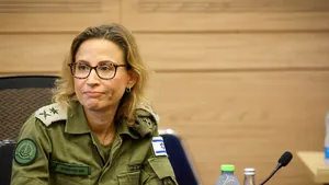 Fosta şefă a departamentului juridic al IDF rămâne în arest. Ancheta privind scurgerea videoclipului cu abuzuri continuă