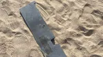 Fragmente de dronă găsite pe o plajă din România. Militarii le-au neutralizat