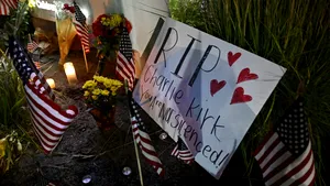 FBI oferă recompensă pentru căutarea atacatorului lui Charlie Kirk