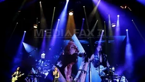CONCERTUL DEPECHE MODE la Bucureşti: Trupa britanică a făcut să vibreze Arena Naţională. Peste 50.000 de oameni au asistat la show