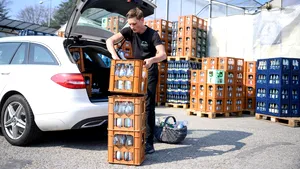 Guvernul a aprobat sistemul de garanţie-returnare pentru ambalaje de băutură