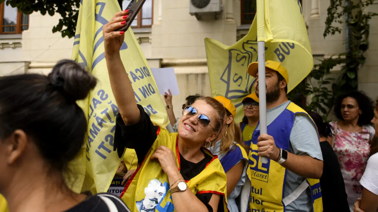 Education union members refuse to participate in discussions on the new pay law