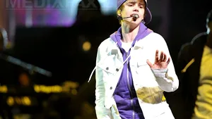 Justin Bieber provoacă isterie în Mexic. Aproape 210.000 de fani au asistat la un concert gratuit al lui