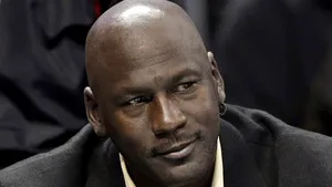 Un baschetbalist celebru a devenit cel mai bogat sportiv din toate timpurile. La cât este estimată averea sa